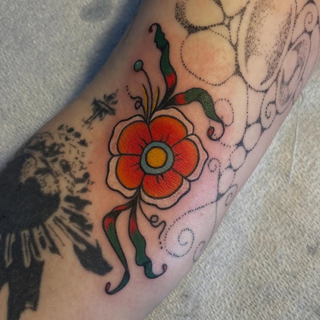 Vibrant floral motif with intricate vines