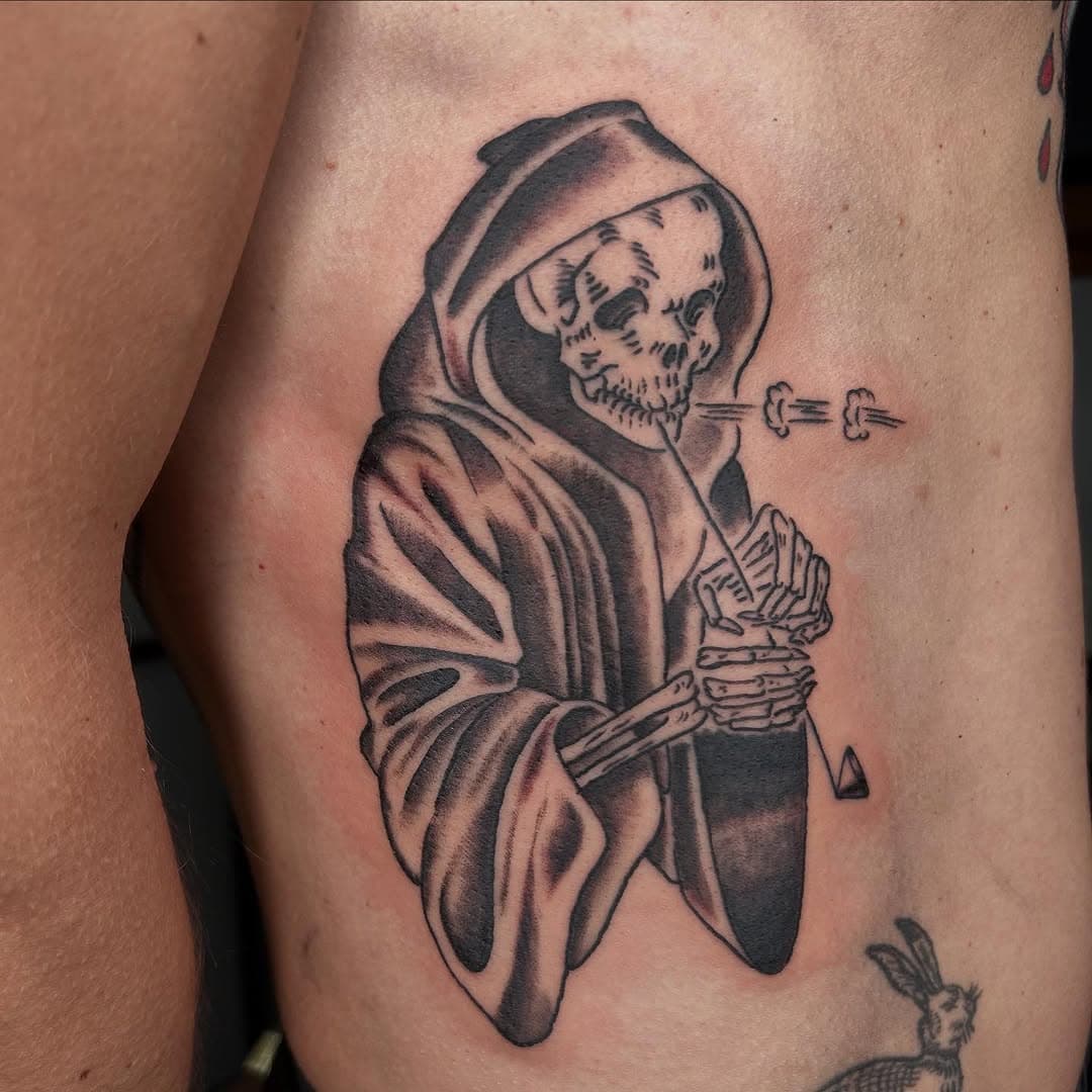 Hooded Figure Lighting Pipe