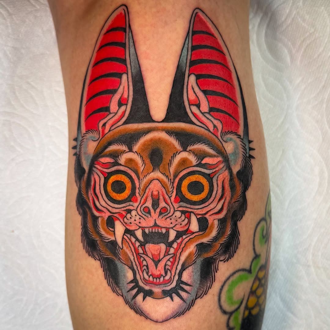 Screaming bat creature