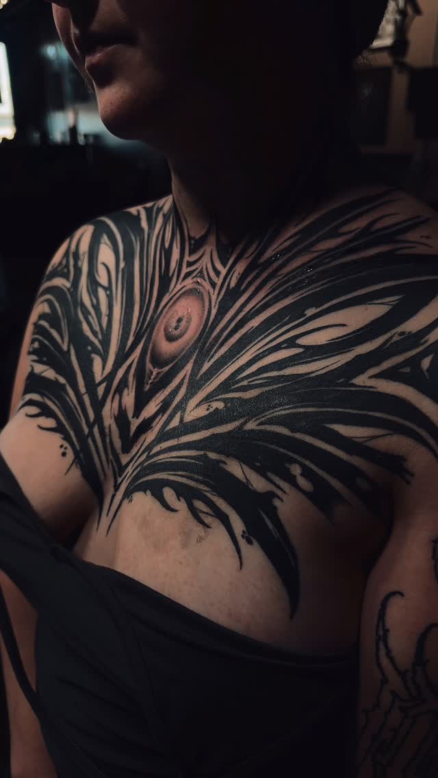 Black eye and abstract forms