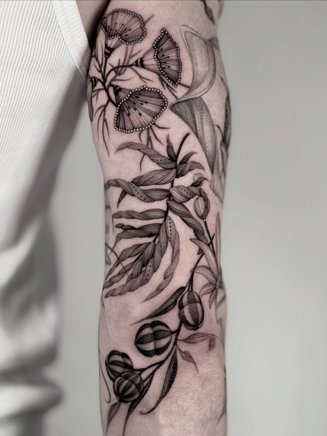 Botanical arm adornment