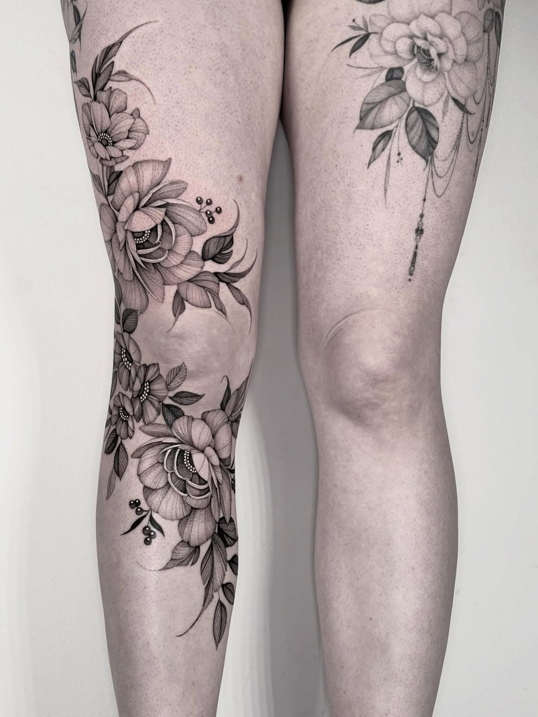 Flowering Leg Adornment