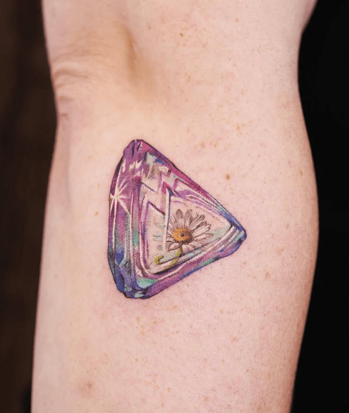 Daisy Inside Gemstone