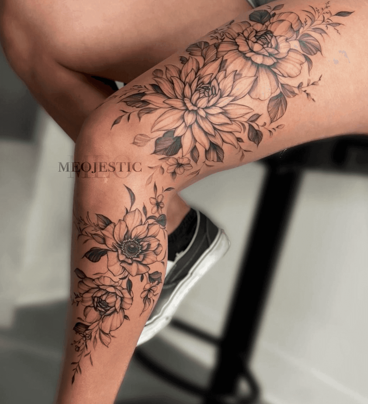 Flowing Leg Florals