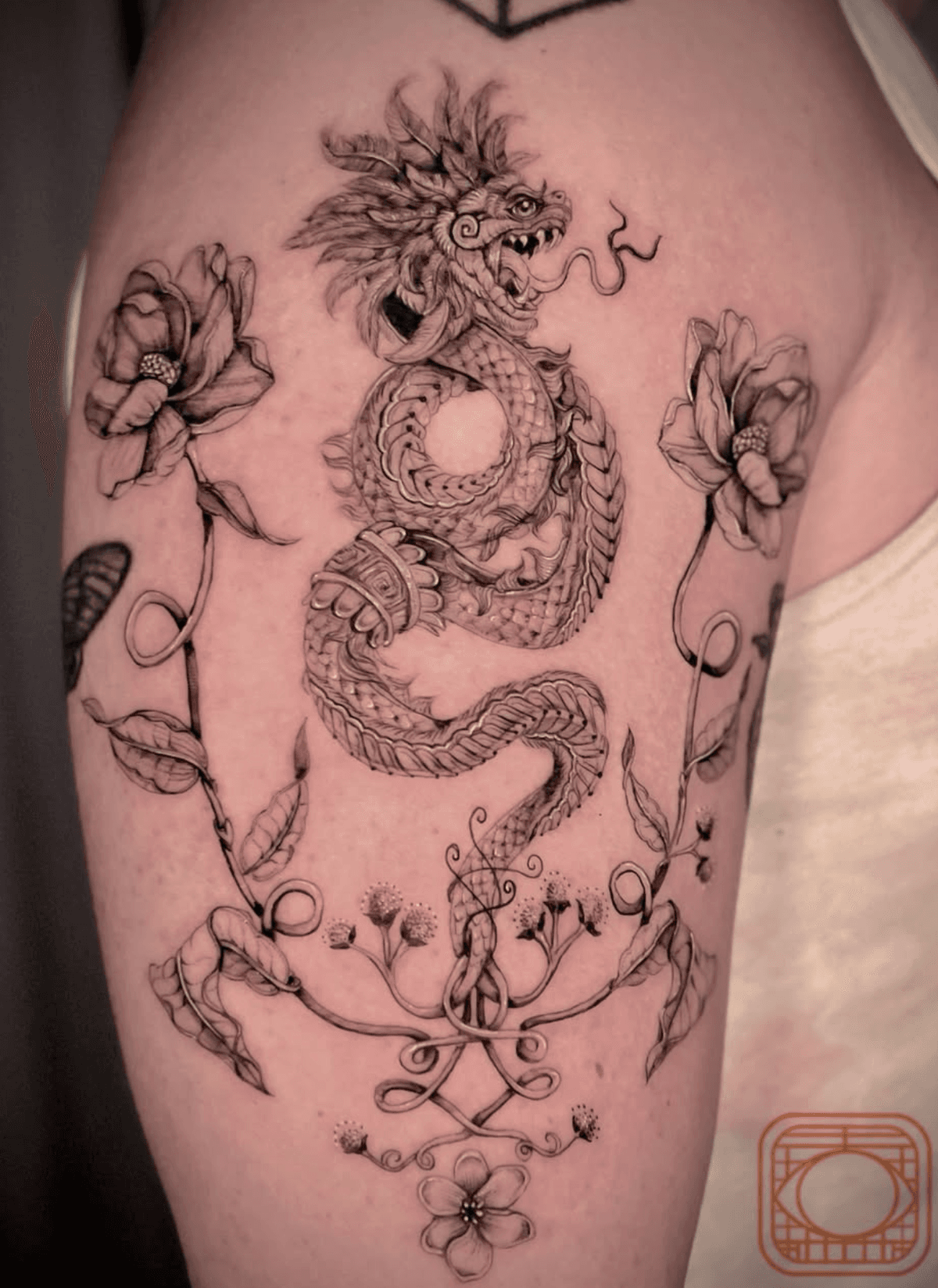 Elegant Quetzalcoatl and Floral Composition