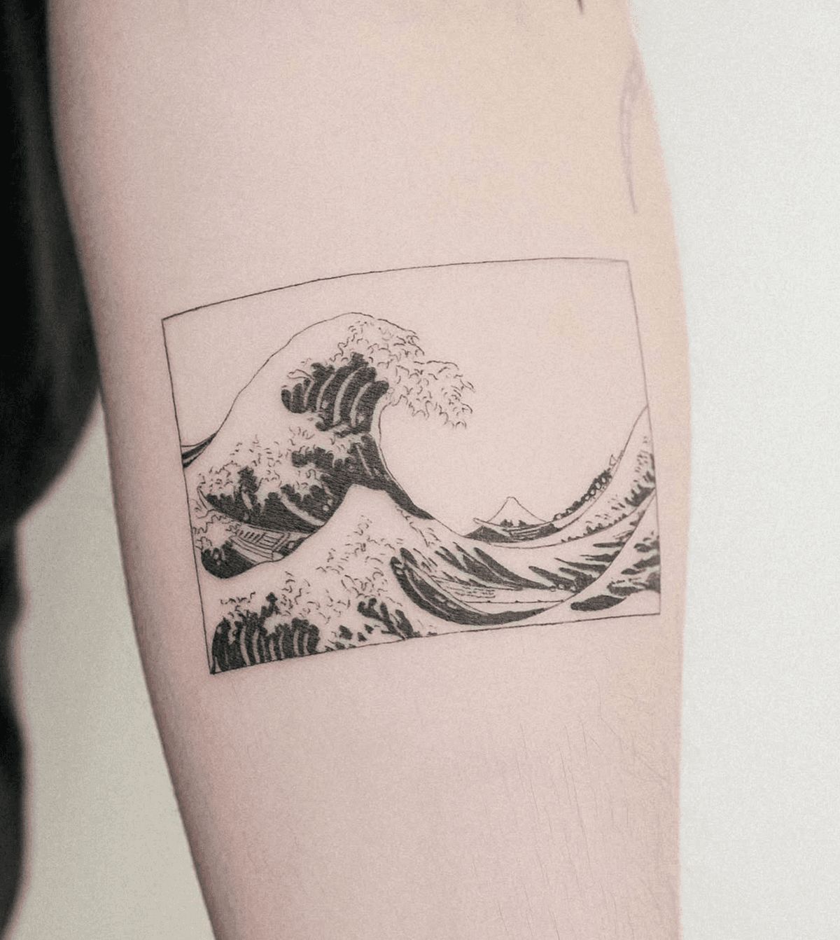 Great Wave off Kanagawa in black and white