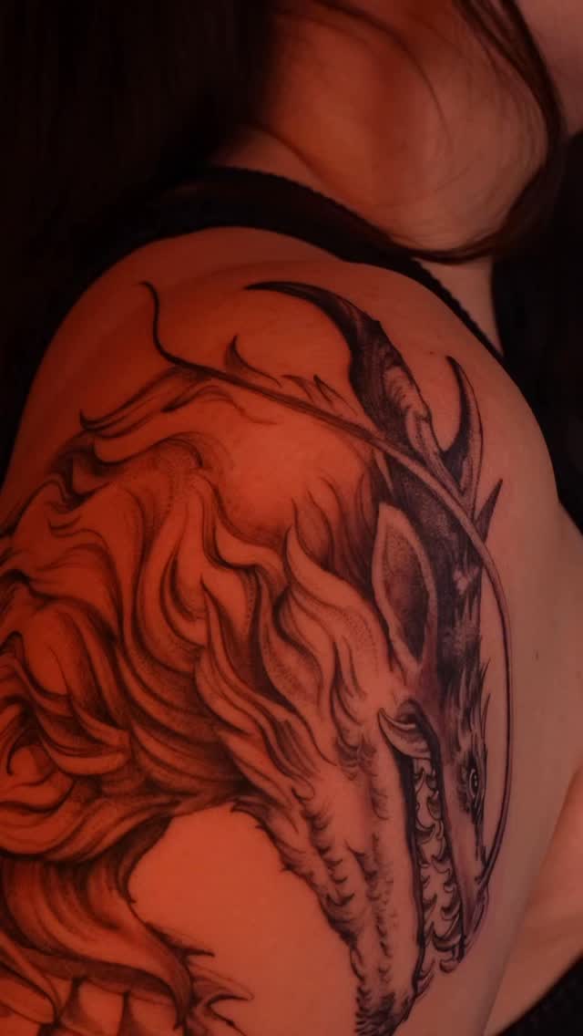 Mythical Creature Shoulder Piece