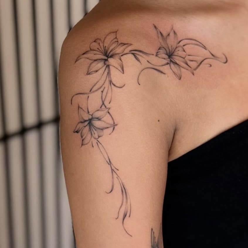 Floral vine with hummingbirds