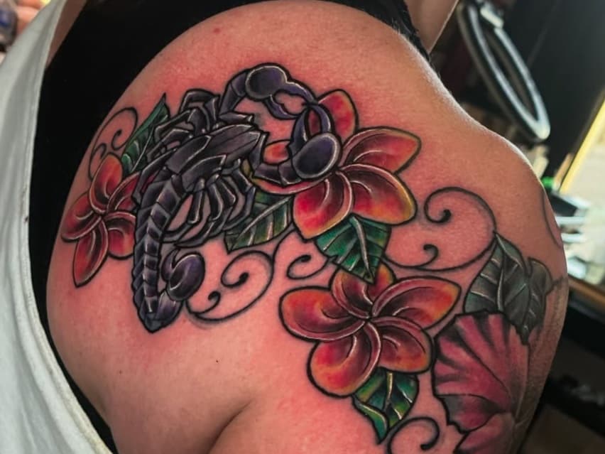 Scorpion with tropical blossoms