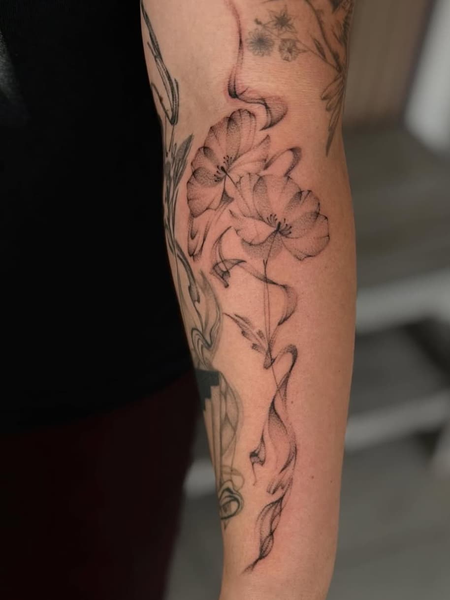 Flowing flora and vapor