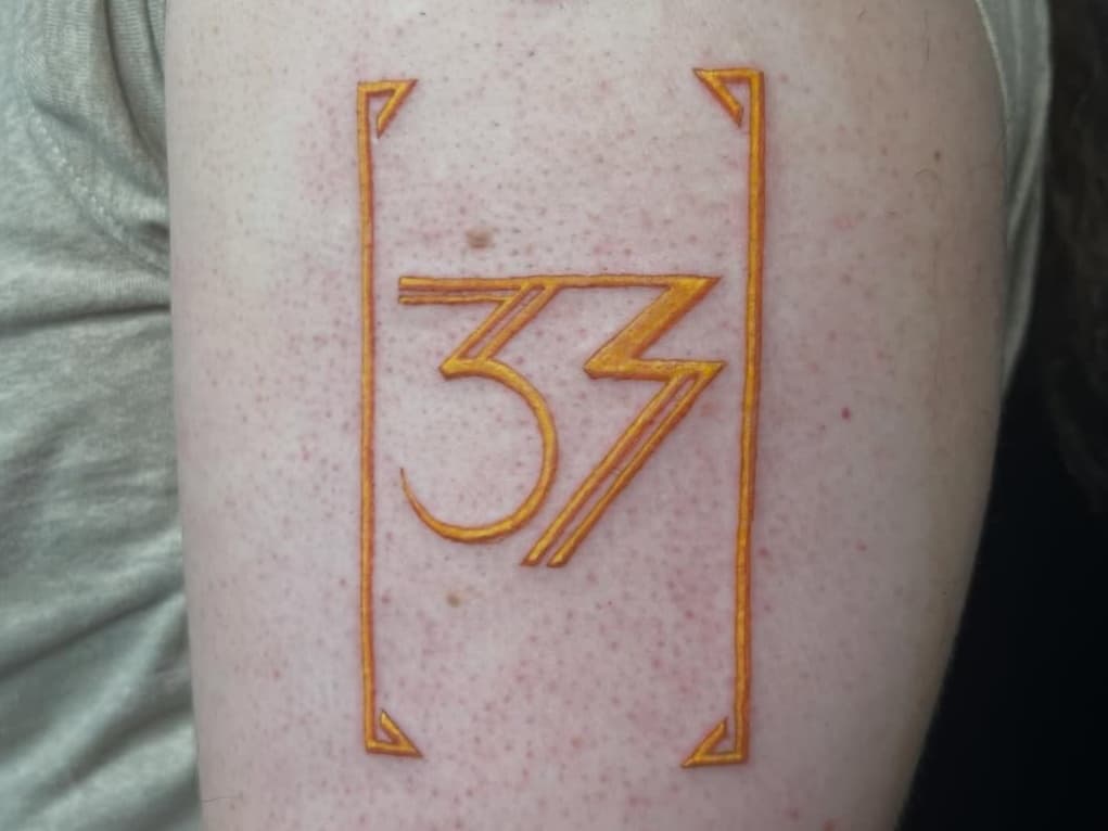 Art Deco numerical symbol