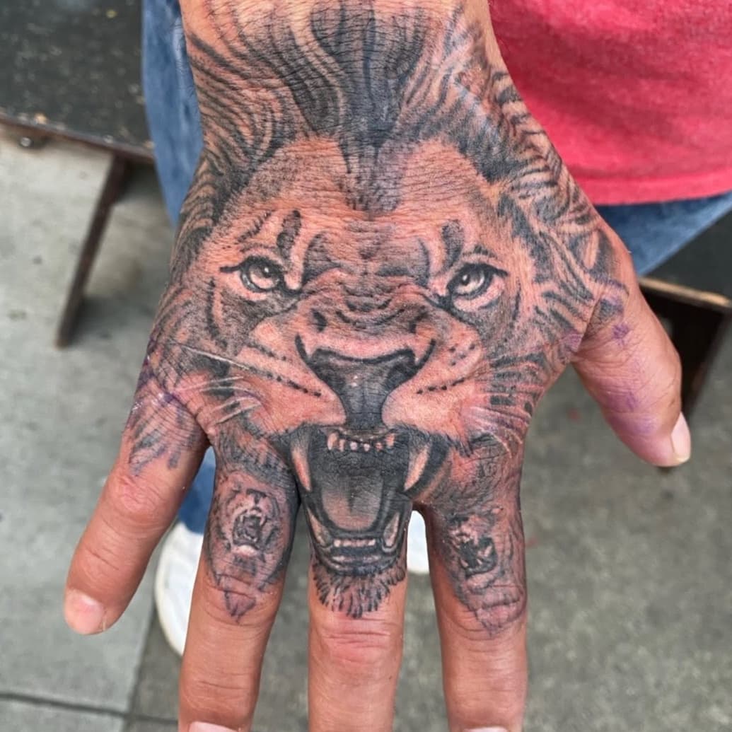 Roaring Lion Hand Art