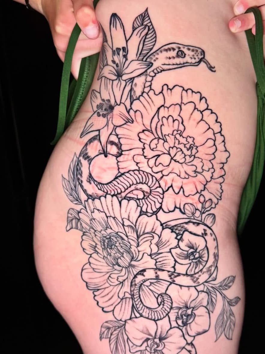 Botanical and serpent body art